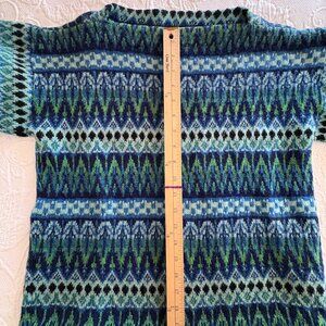 Beautiful vintage wool Fair-Isle sweater, made in Sweden, women's size S
